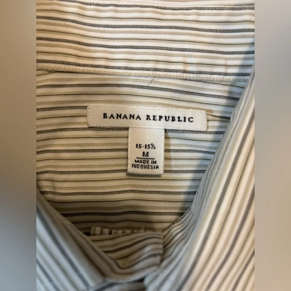 Banana Republic Men’s Medium 15-15.5 Striped‎ Button Down Shirt